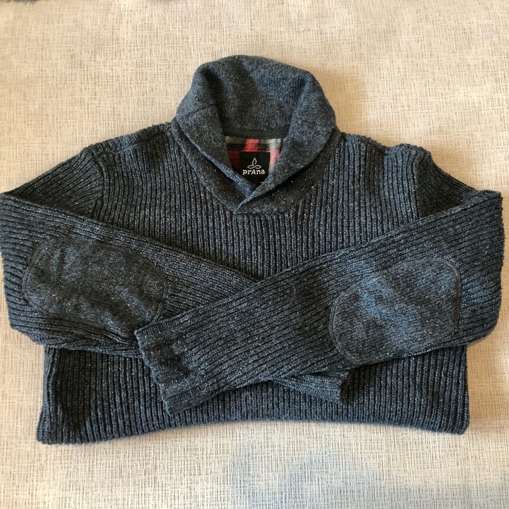 prAna Men’s onyx sweater, chunky knit
